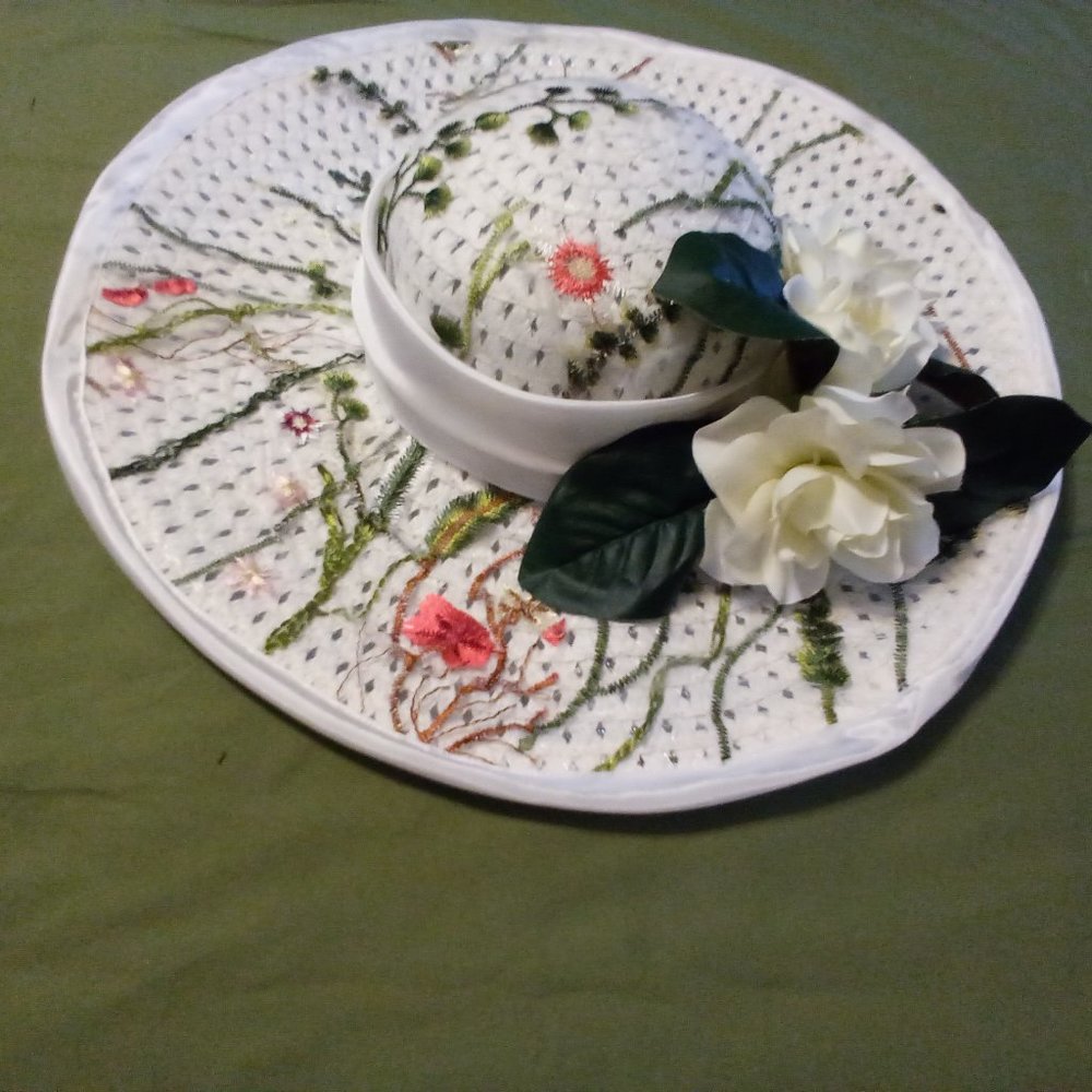 White floral hat